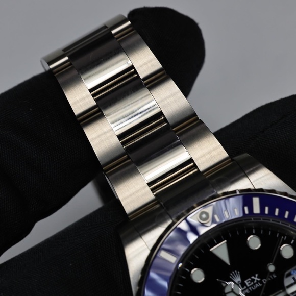 Rolex Submariner Smurf 126619LB - Picture 4 of 7